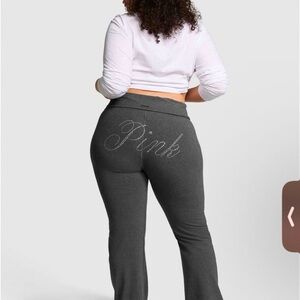 Victoria's Secret PINK bling leggings. L short.